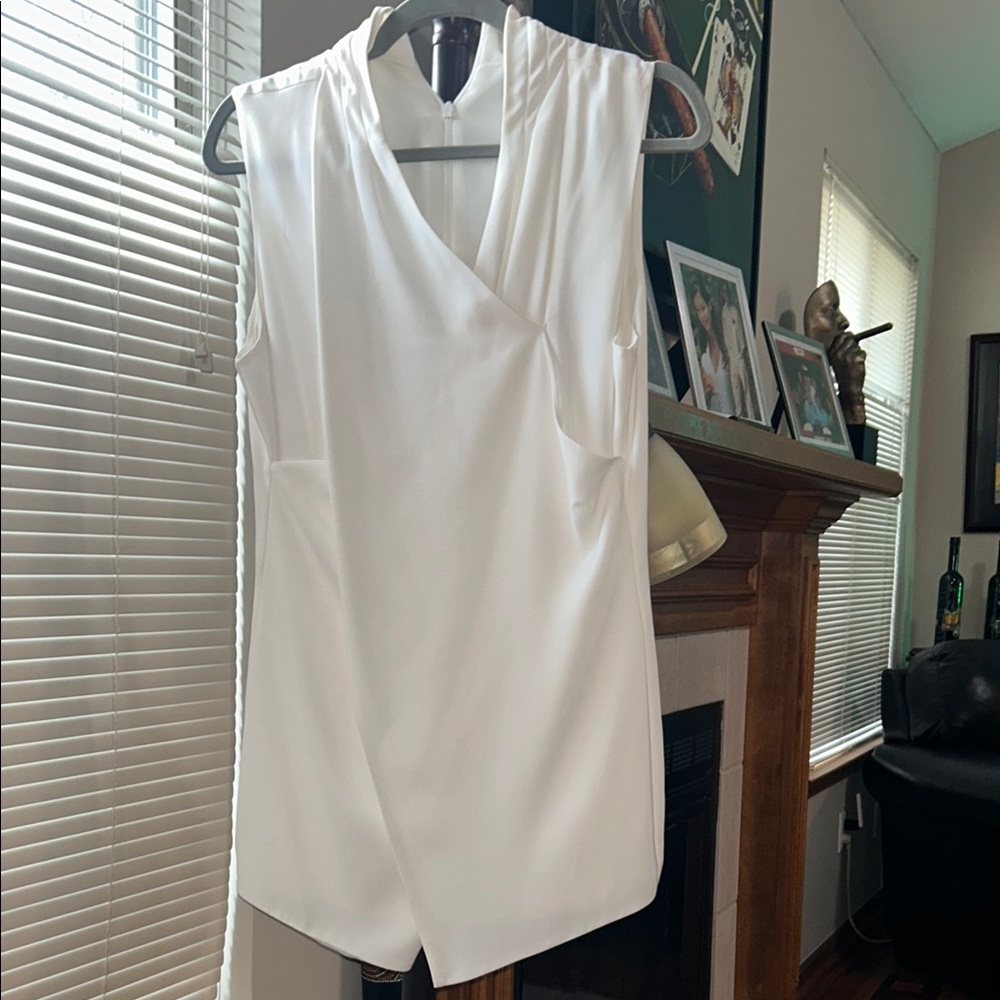 Elegant White Sleeveless Blouse